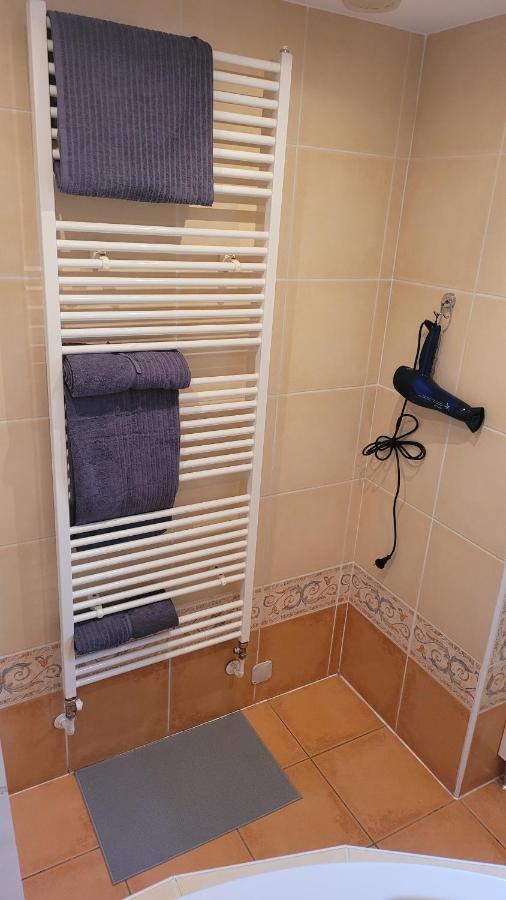 Excellent Apartments Central 3 Min Walk From The Colonnade Karlovy Vary Exterior foto